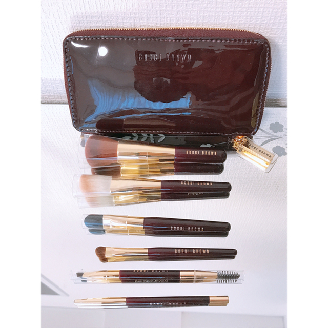 ボビイ ブラウン TRAVEL BRUSH SET トラベル ブラシ セット (まとめ