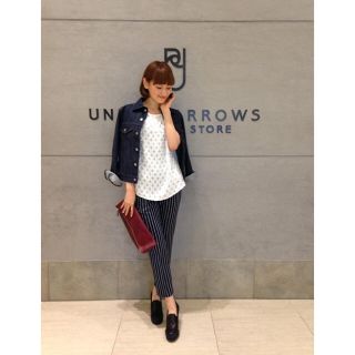 ユナイテッドアローズ(UNITED ARROWS)の美品★UNITED ARROWSのストライプパンツ★ネイビー✖️ホワイト(カジュアルパンツ)