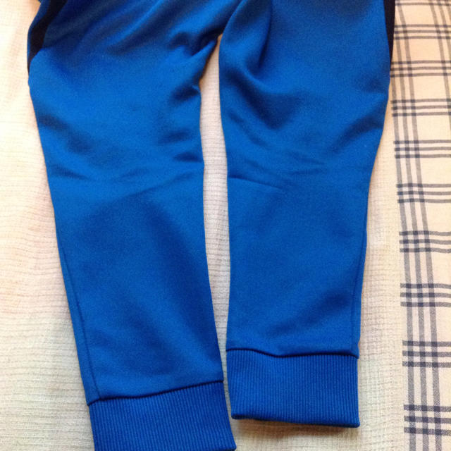 Champion(チャンピオン)のchampionジャージ上下130 キッズ/ベビー/マタニティのキッズ服女の子用(90cm~)(その他)の商品写真