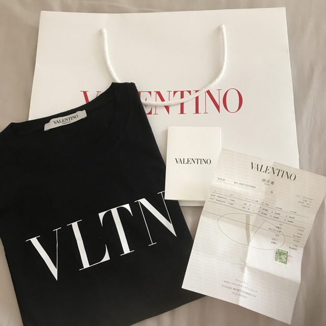 VALENTINO(ヴァレンティノ)の限定値下げ表参道限定ストア購入品 単品可 ブラック レディースのトップス(Tシャツ(半袖/袖なし))の商品写真