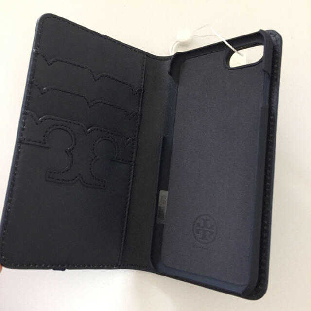 Tory Burch(トリーバーチ)のTORY BURCH クロコダイル iphone7 8 ケース ネイビー スマホ/家電/カメラのスマホアクセサリー(iPhoneケース)の商品写真