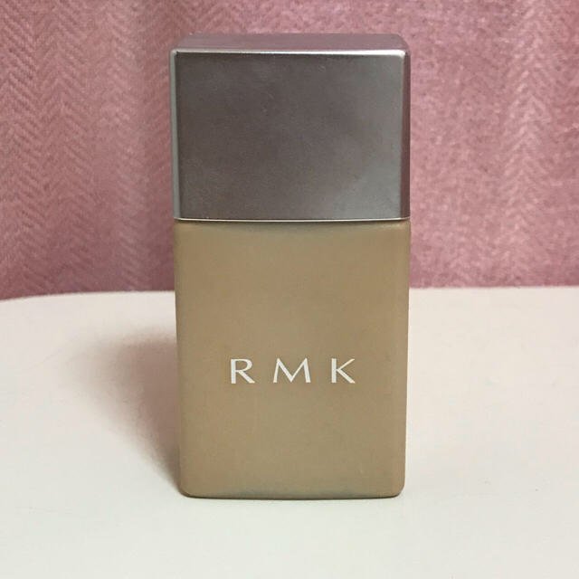 RMK(アールエムケー)のRmk UVリクイドファンデーション コスメ/美容のベースメイク/化粧品(ファンデーション)の商品写真