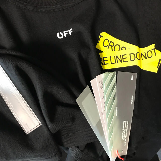 OFF-WHITE(オフホワイト)のXL OFF-WHITE FIRETAPE TEE Tシャツ メンズのトップス(Tシャツ/カットソー(半袖/袖なし))の商品写真