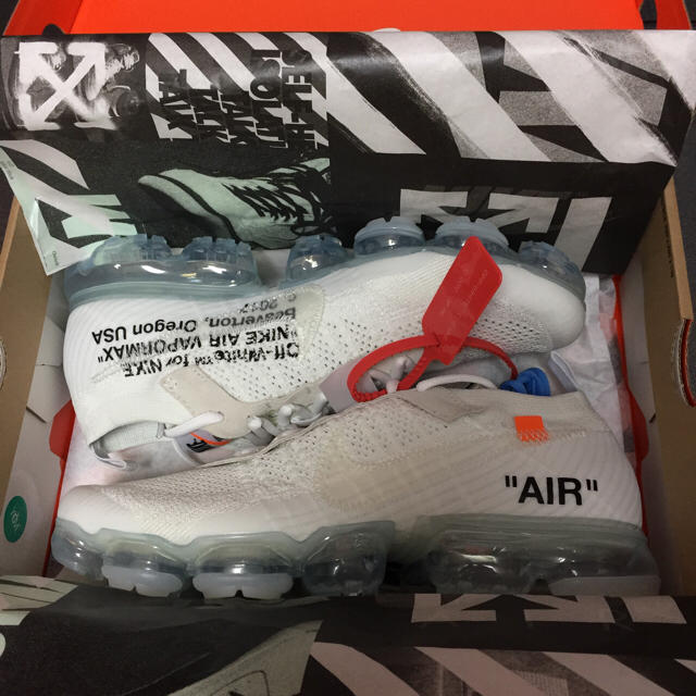 NIKE(ナイキ)の黒タグ 25 NIKE OFF WHITE AIR VAPOR MAX FK 7 メンズの靴/シューズ(スニーカー)の商品写真