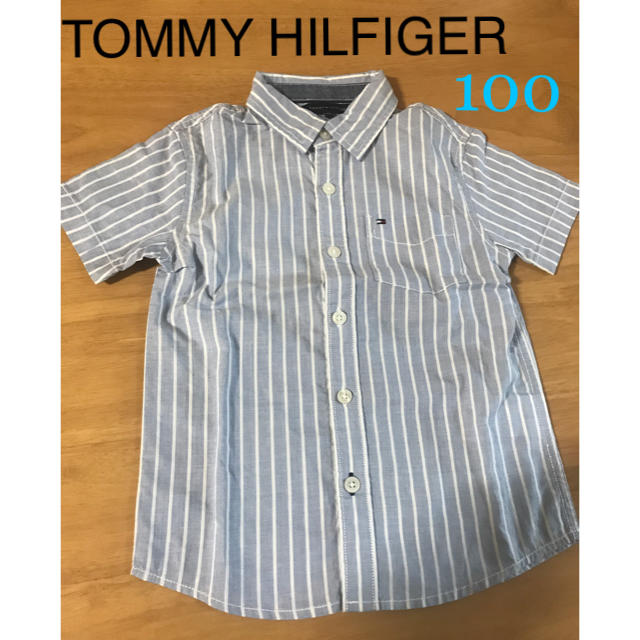 TOMMY HILFIGER(トミーヒルフィガー)の美品トミーヒルフィガー 半袖シャツ 100 キッズ/ベビー/マタニティのキッズ服男の子用(90cm~)(ブラウス)の商品写真