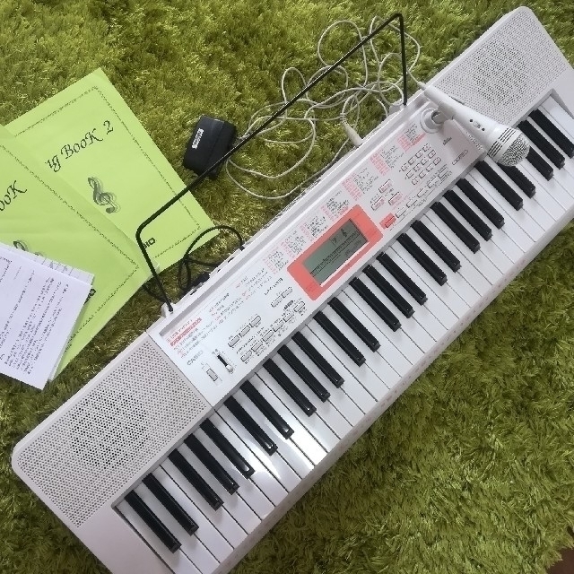 CASIO(カシオ)のＧＷセール　CASIO　キーボード　光ナビゲーション 楽器の鍵盤楽器(キーボード/シンセサイザー)の商品写真
