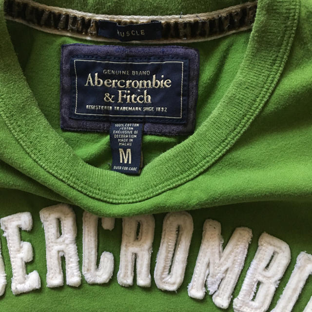 Abercrombie&Fitch(アバクロンビーアンドフィッチ)のアバクロ Tシャツ Mサイズ メンズのトップス(Tシャツ/カットソー(半袖/袖なし))の商品写真