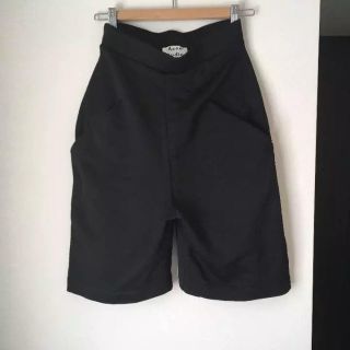 アクネ(ACNE)のACNE スエットハーフパンツ(ハーフパンツ)