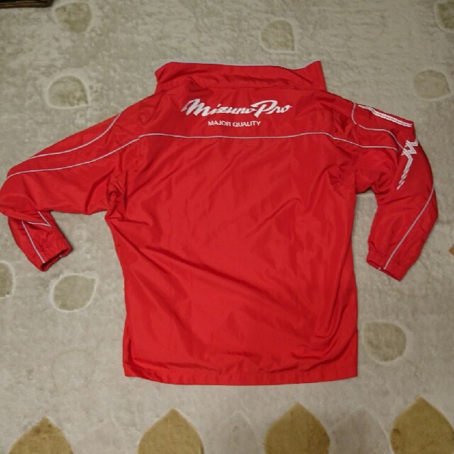 MIZUNO(ミズノ)のミズノプロ 赤 ジャケット サイズM メンズのジャケット/アウター(ナイロンジャケット)の商品写真