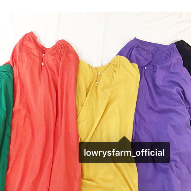 LOWRYS FARM(ローリーズファーム)のローリーズファーム 新作ワンピース イエロー レディースのワンピース(ロングワンピース/マキシワンピース)の商品写真