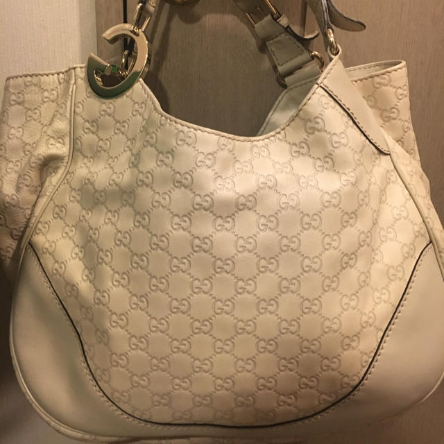 GUCCI レア ホワイト バッグ | フリマアプリ ラクマ
