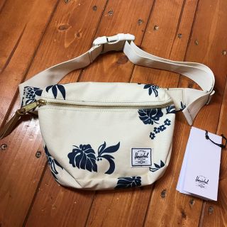 ハーシェル(HERSCHEL)のm様専用Herschel ハーシェル ウエストポーチ おしゃれバッグボタニカル♡(ボディバッグ/ウエストポーチ)