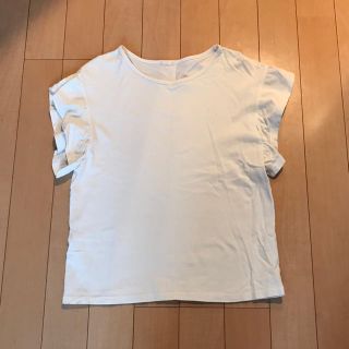 ジーユー(GU)のジーユーGU袖フリル カットソー Tシャツ 白 ホワイト(カットソー(半袖/袖なし))