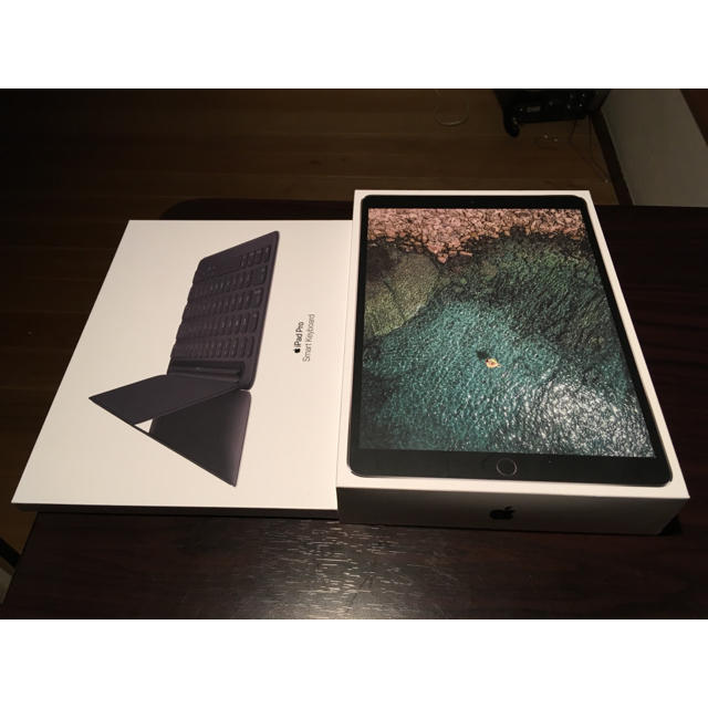 大人気新作 iPad - iPad Pro 10.5、Smart Keyboardセット タブレット