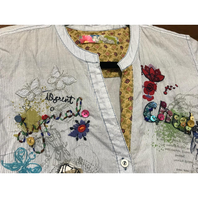 DESIGUAL(デシグアル)のDESIGUALシャツ レディースのトップス(シャツ/ブラウス(長袖/七分))の商品写真