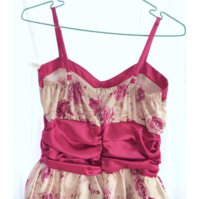 CECIL McBEE(セシルマクビー)のピンク サテンリボン パーティードレス レディースのフォーマル/ドレス(ミディアムドレス)の商品写真
