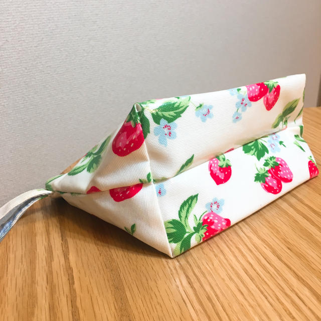 Cath Kidston(キャスキッドソン)の【PIGOTT'S STORE】ビニール ポーチ レディースのファッション小物(ポーチ)の商品写真