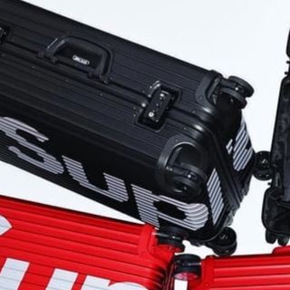 シュプリーム(Supreme)の黒 45L リモア シュプリーム supreme RIMOWA(トラベルバッグ/スーツケース)