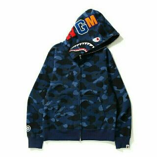 アベイシングエイプ(A BATHING APE)のa bathing ape  shark blue mサイズ　値下げ(パーカー)