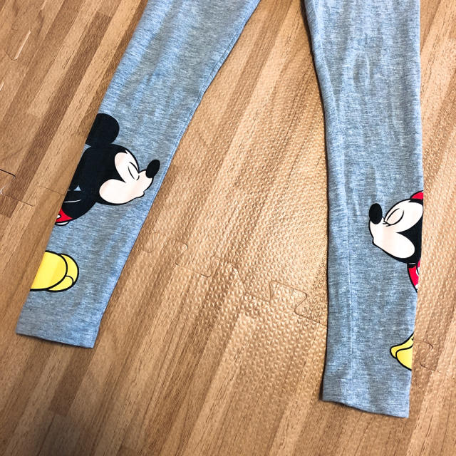 H&M(エイチアンドエム)のH&Mミッキーミニーレギンス・スパッツ☺︎3才〜4才用☺︎Disney キッズ/ベビー/マタニティのキッズ服女の子用(90cm~)(パンツ/スパッツ)の商品写真