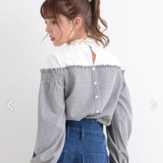 マジェスティックレゴン(MAJESTIC LEGON)の完売  新作  オフショル風ブラウス レース(シャツ/ブラウス(長袖/七分))