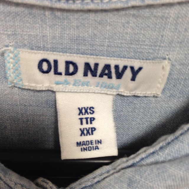 Old Navy(オールドネイビー)のOLD NAVY♡デニムシャツ レディースのトップス(シャツ/ブラウス(長袖/七分))の商品写真