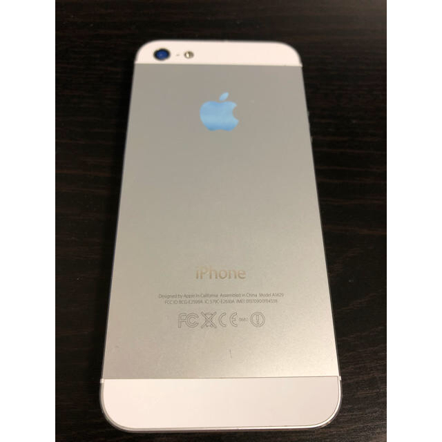 iPhone(アイフォーン)のiPhone5 white 16GB Softbank スマホ/家電/カメラのスマートフォン/携帯電話(スマートフォン本体)の商品写真