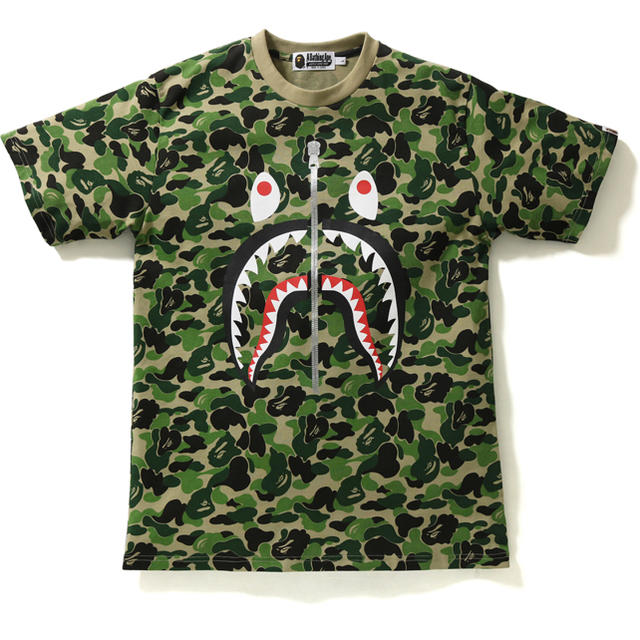 A BATHING APE(アベイシングエイプ)のBAPE SHARK ABC CAMO TEE GREEN XXXL 3XL メンズのトップス(Tシャツ/カットソー(半袖/袖なし))の商品写真