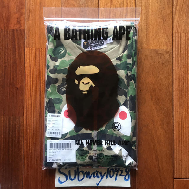 A BATHING APE(アベイシングエイプ)のBAPE SHARK ABC CAMO TEE GREEN XXXL 3XL メンズのトップス(Tシャツ/カットソー(半袖/袖なし))の商品写真