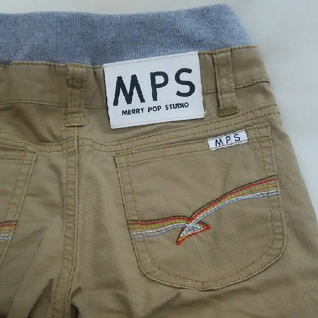 MPS(エムピーエス)の【こうくんママ専用】MPS   チノパン  size＝110 キッズ/ベビー/マタニティのキッズ服男の子用(90cm~)(パンツ/スパッツ)の商品写真