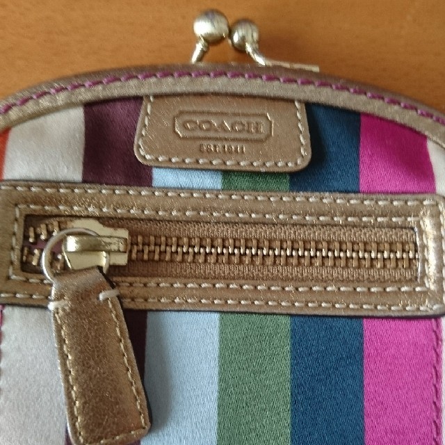 COACH(コーチ)のcocoa様限定 COACH マルチボーダー がま口財布 レディースのファッション小物(財布)の商品写真