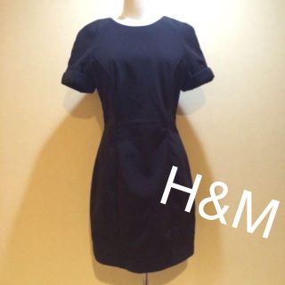 エイチアンドエム(H&M)のH&M 立体♡美ワンピ(ひざ丈ワンピース)