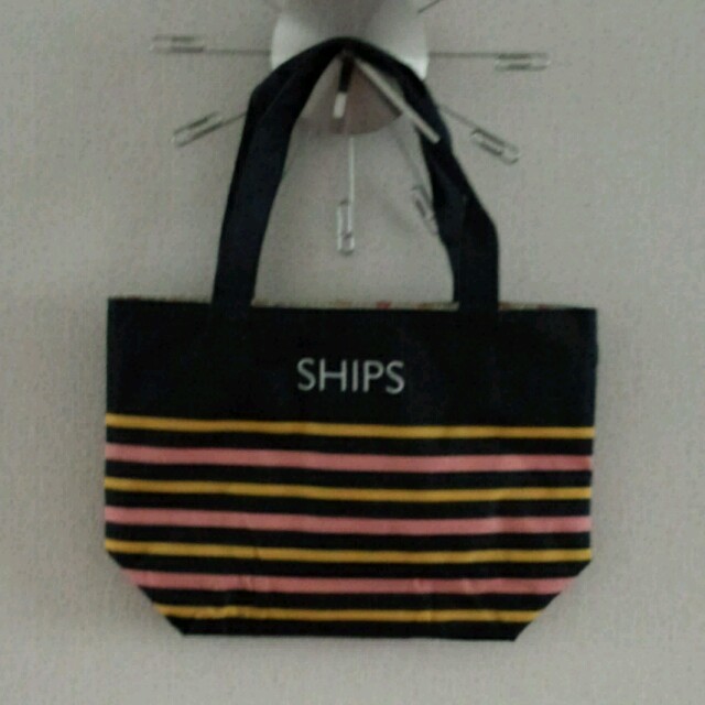 SHIPS(シップス)の未使用品　SHIPSバック スポーツ/アウトドアのアウトドア(その他)の商品写真