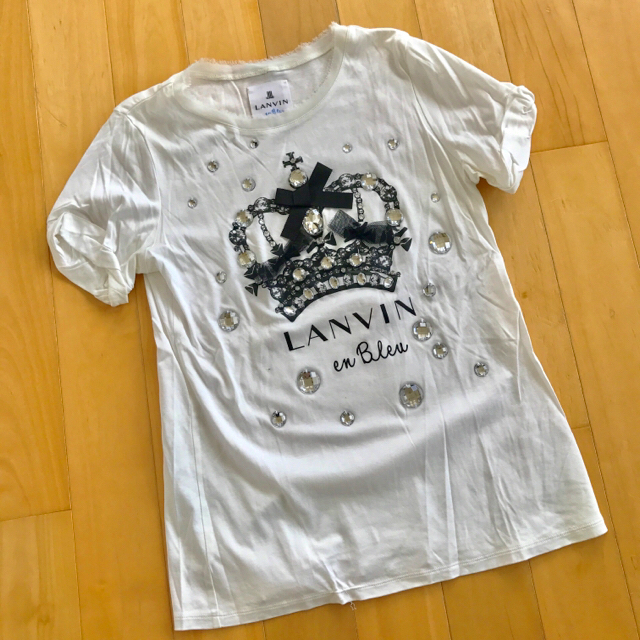 LANVIN en Bleu(ランバンオンブルー)の美品✨王冠👑T-shirt レディースのトップス(Tシャツ(半袖/袖なし))の商品写真