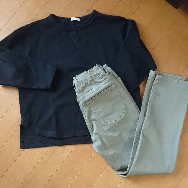 GU(ジーユー)のジーユー キッズ服 130 セット 未使用 キッズ/ベビー/マタニティのキッズ服男の子用(90cm~)(パンツ/スパッツ)の商品写真