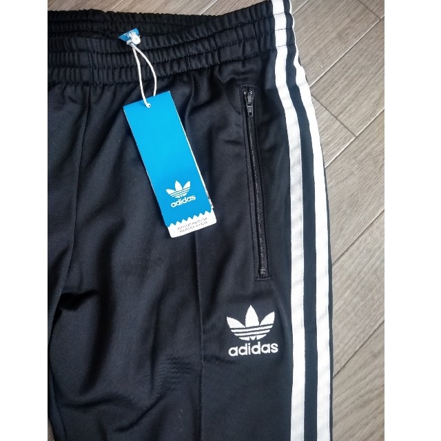 adidas(アディダス)のadidasアディダス　トラックパンツ　ジャージ レディースのパンツ(その他)の商品写真