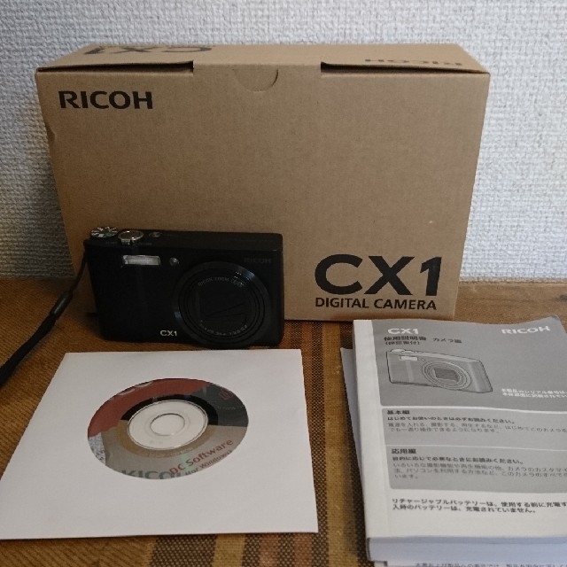 RICOH(リコー)のRICOH CX1 ブラック スマホ/家電/カメラのカメラ(コンパクトデジタルカメラ)の商品写真