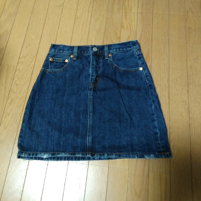 Levi's(リーバイス)のリーバイス　デニムミニスカート レディースのスカート(ミニスカート)の商品写真