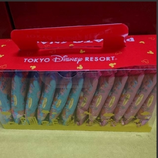 Disney(ディズニー)の☆送料込み☆東京ディズニーランドお土産 ポテトスナック 食品/飲料/酒の食品(菓子/デザート)の商品写真