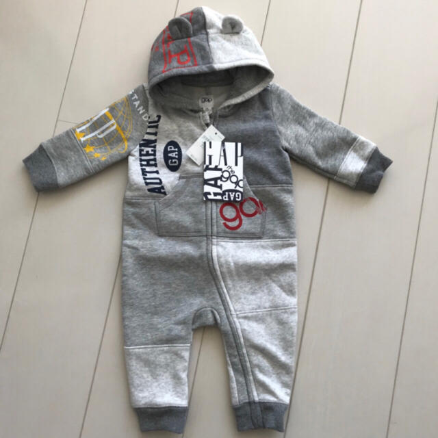 babyGAP(ベビーギャップ)の新品★babyGapロゴリミックス カバーオールフードスウェット 3-6m キッズ/ベビー/マタニティのベビー服(~85cm)(カバーオール)の商品写真