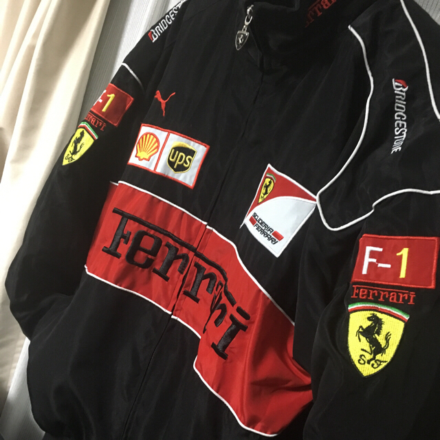 フェラーリ Ferrari レーシングジャケット 赤黒 ブルゾン XXL | フリマアプリ ラクマ
