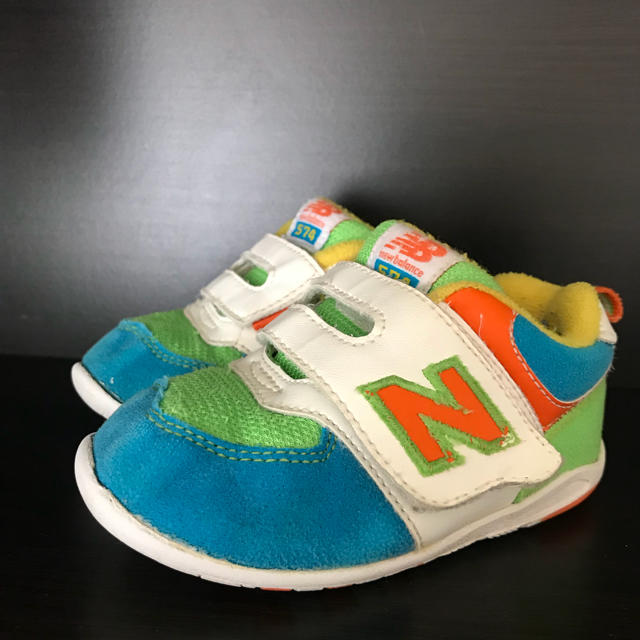 New Balance(ニューバランス)のニューバランス574 キッズ/ベビー/マタニティのキッズ靴/シューズ(15cm~)(スニーカー)の商品写真