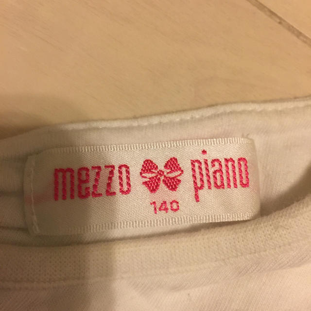 mezzo piano(メゾピアノ)のTシャツ子供用 キッズ/ベビー/マタニティのキッズ服女の子用(90cm~)(Tシャツ/カットソー)の商品写真