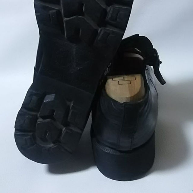 Dr.Martens(ドクターマーチン)の希少イングランド製!ドクターマーチンレザーサボシューズ黒ビンテージ メンズの靴/シューズ(ドレス/ビジネス)の商品写真