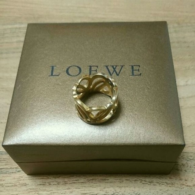 LOEWE(ロエベ)の【パトラ様専用】お値下げ★希少★ロエベ　ロゴリング　ゴールド LOEWE レディースのアクセサリー(リング(指輪))の商品写真