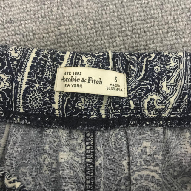 Abercrombie&Fitch(アバクロンビーアンドフィッチ)のアバクロ ペイズリーショートパンツ 専用 レディースのパンツ(ショートパンツ)の商品写真