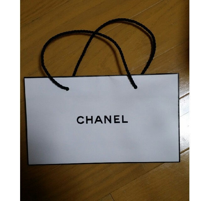 CHANEL(シャネル)のCHANEL シャネル shop bag レディースのバッグ(ショップ袋)の商品写真