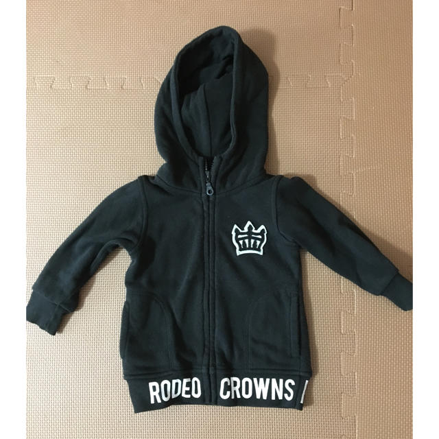 RODEO CROWNS WIDE BOWL(ロデオクラウンズワイドボウル)のロデオ★キッズパーカー ブラック XS キッズ/ベビー/マタニティのキッズ服女の子用(90cm~)(その他)の商品写真