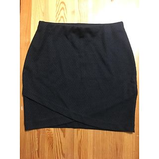エイチアンドエム(H&M)のブラックタイトスカート(ミニスカート)