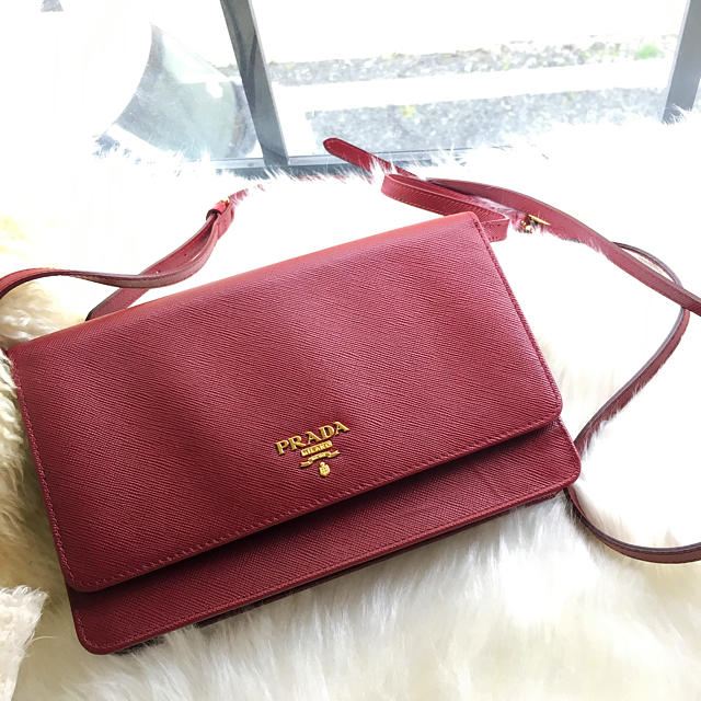 PRADA(プラダ)のPRADA プラダ ショルダーウォレット 財布 レディースのバッグ(ショルダーバッグ)の商品写真